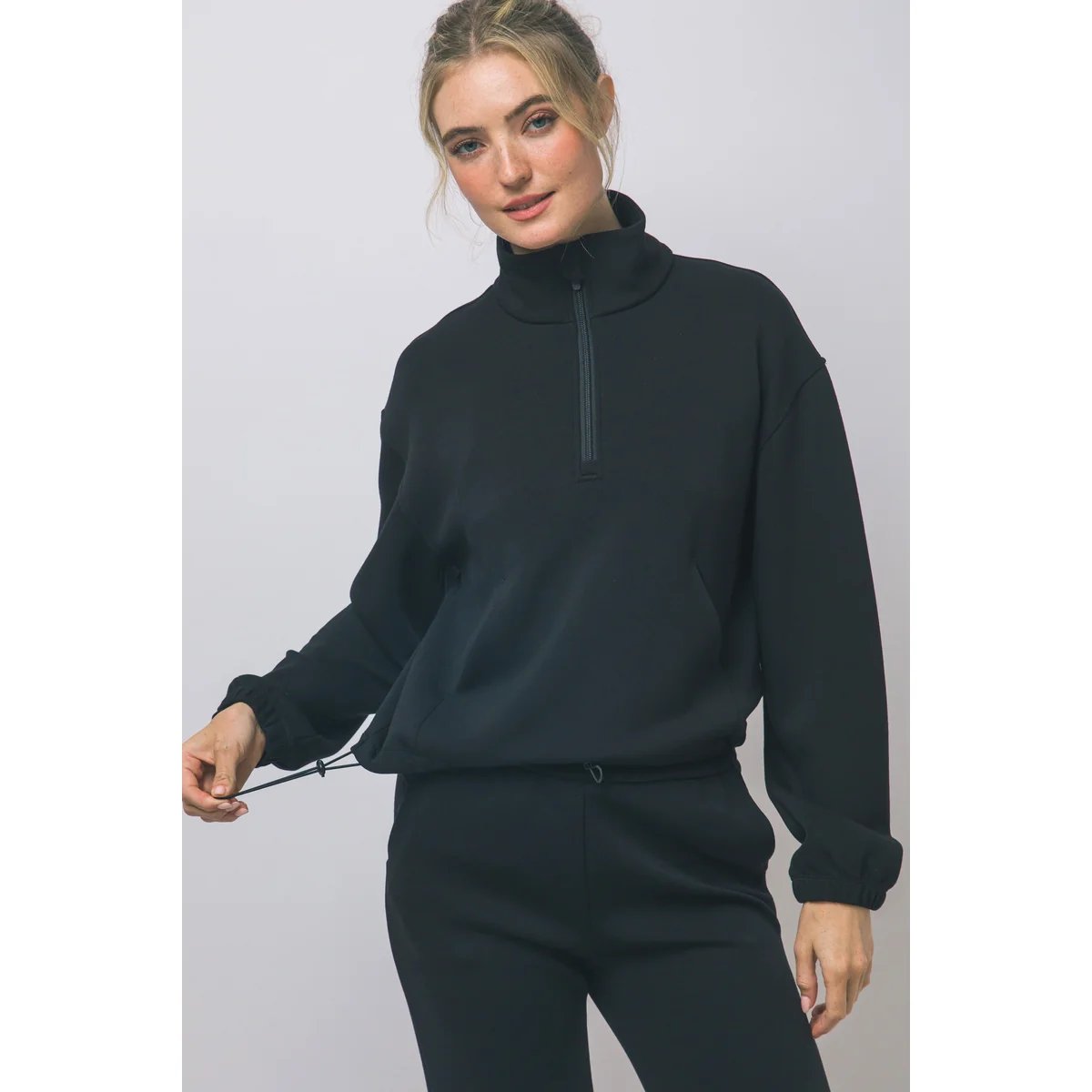 Sudadera Cropped Oversize con Cordón Ajustable en Blanco para Mujer - Image 9