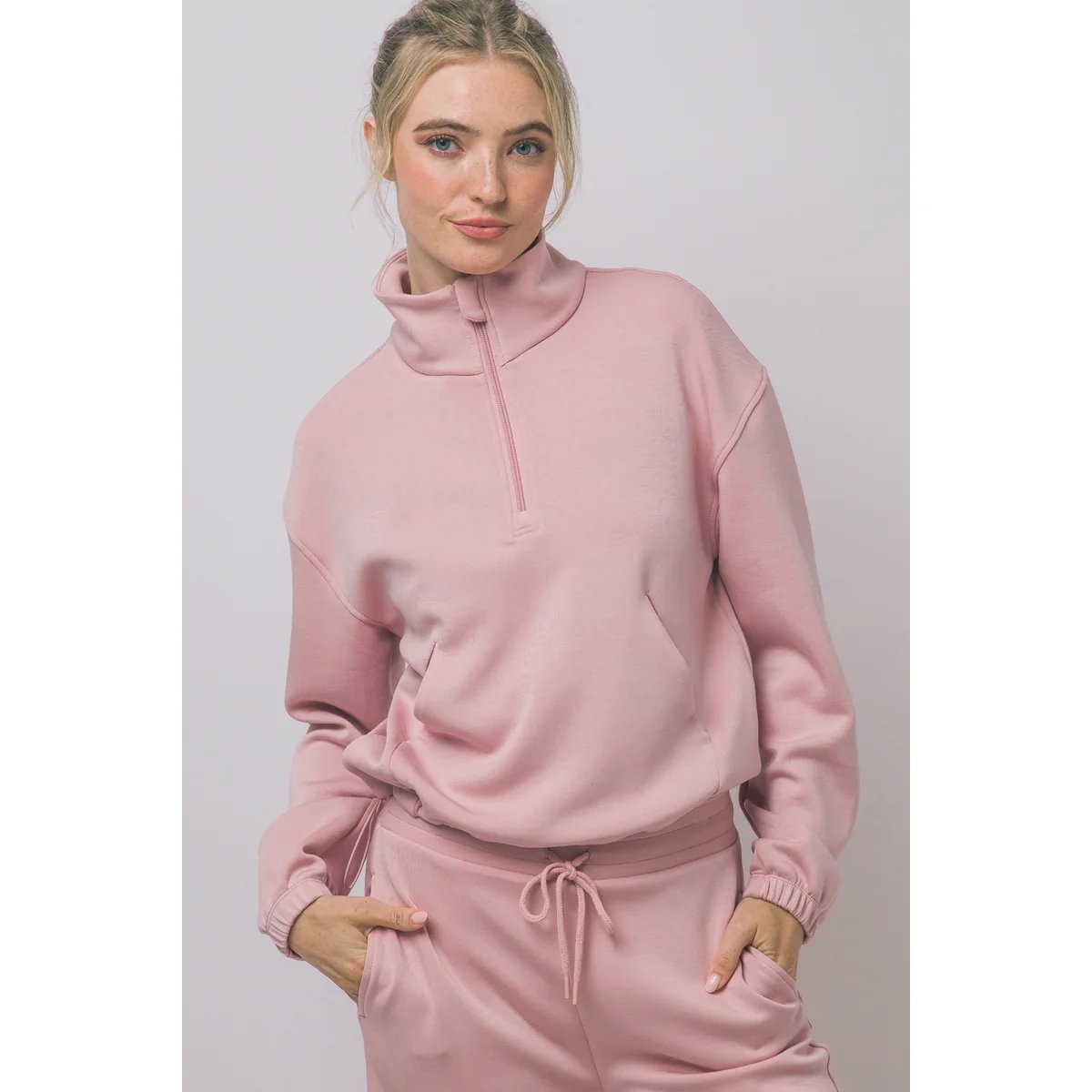 Sudadera Cropped Oversize con Cordón Ajustable en Blanco para Mujer - Image 21
