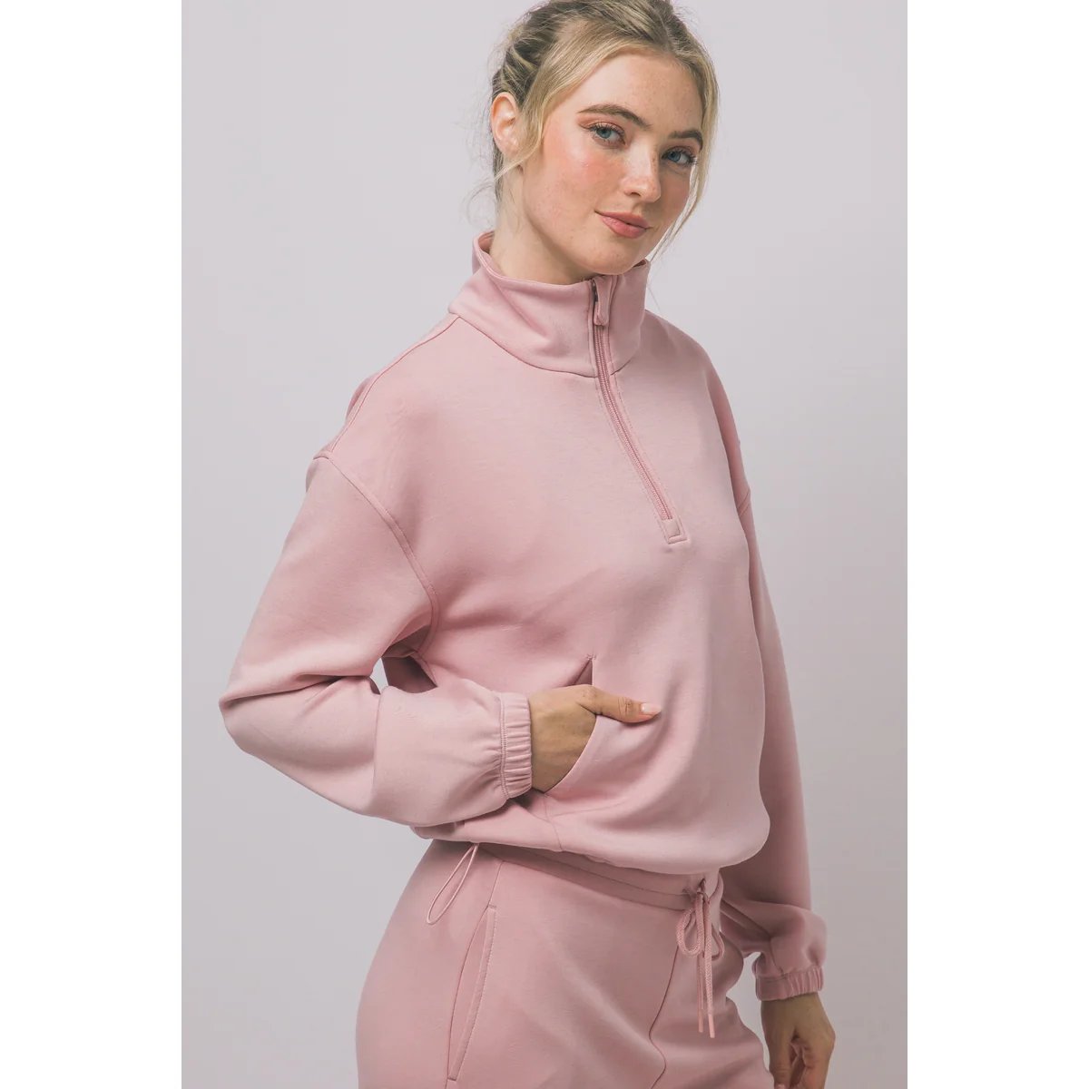 Sudadera Cropped Oversize con Cordón Ajustable en Blanco para Mujer - Image 22