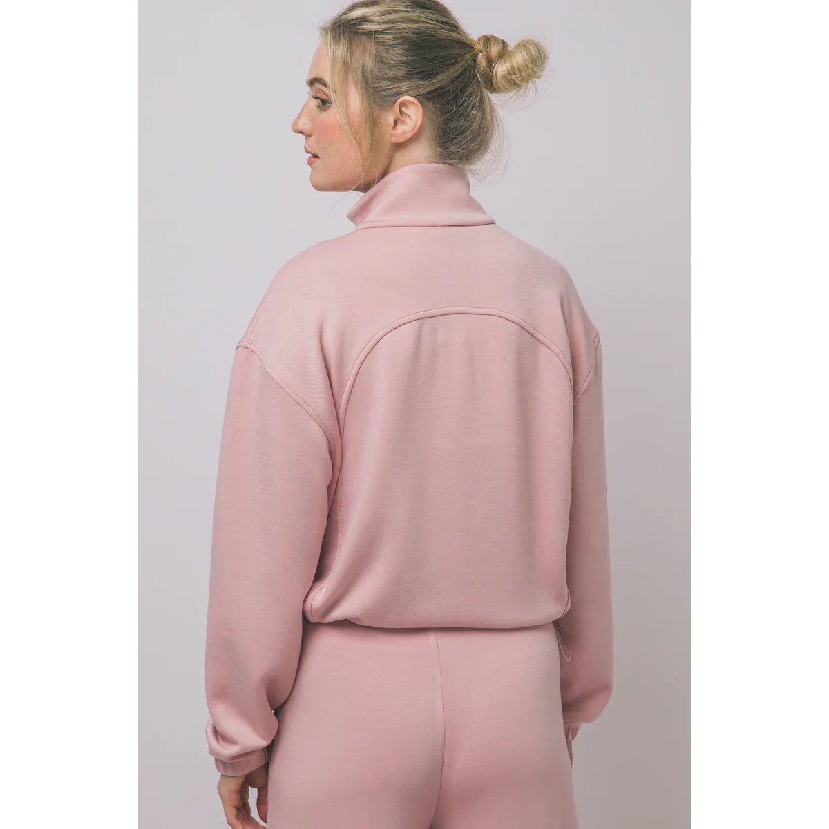 Sudadera Cropped Oversize con Cordón Ajustable en Blanco para Mujer - Image 23