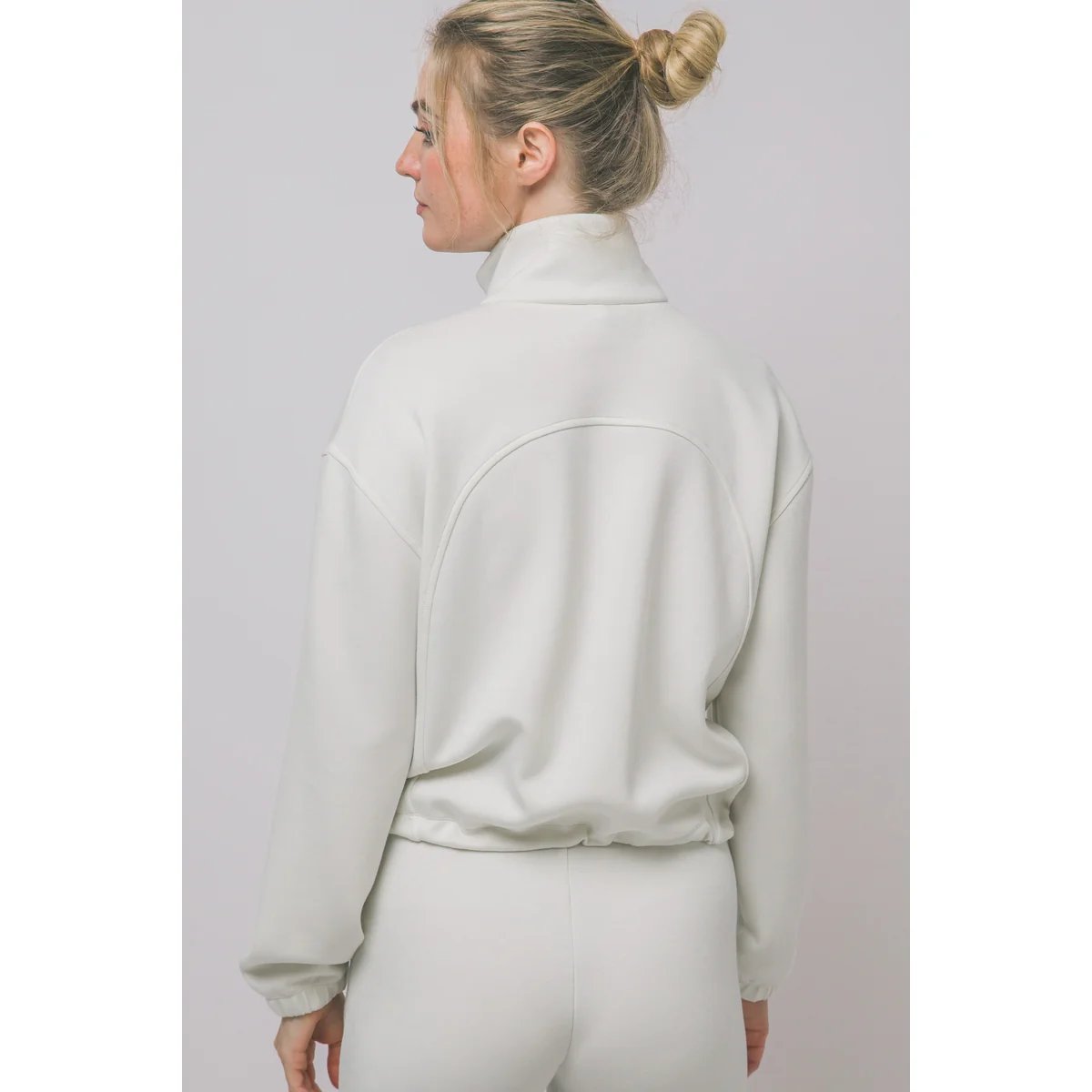 Sudadera Cropped Oversize con Cordón Ajustable en Blanco para Mujer - Image 32