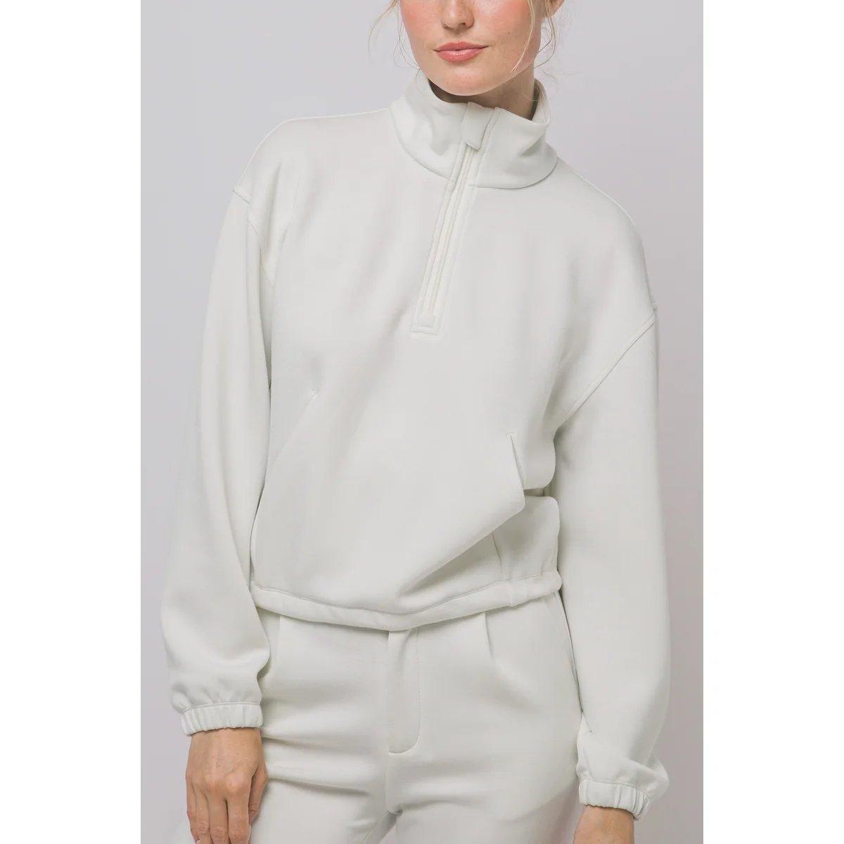 Sudadera Cropped Oversize con Cordón Ajustable en Blanco para Mujer - Image 37