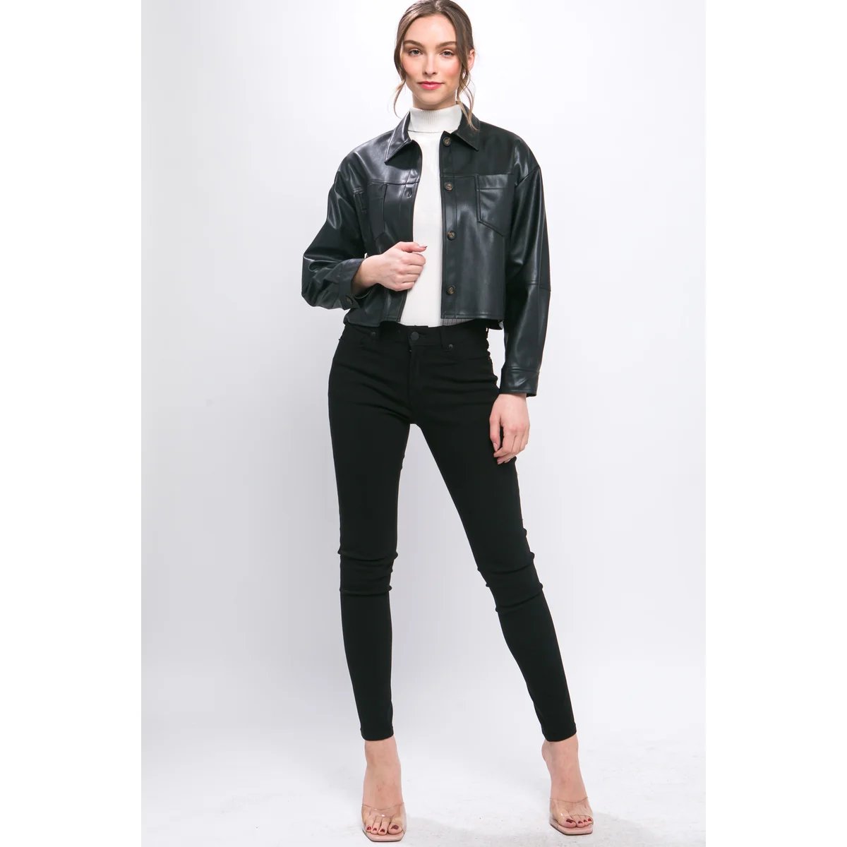 Chamarra Crop de Vinil Vino con Botones para Mujer - Image 6