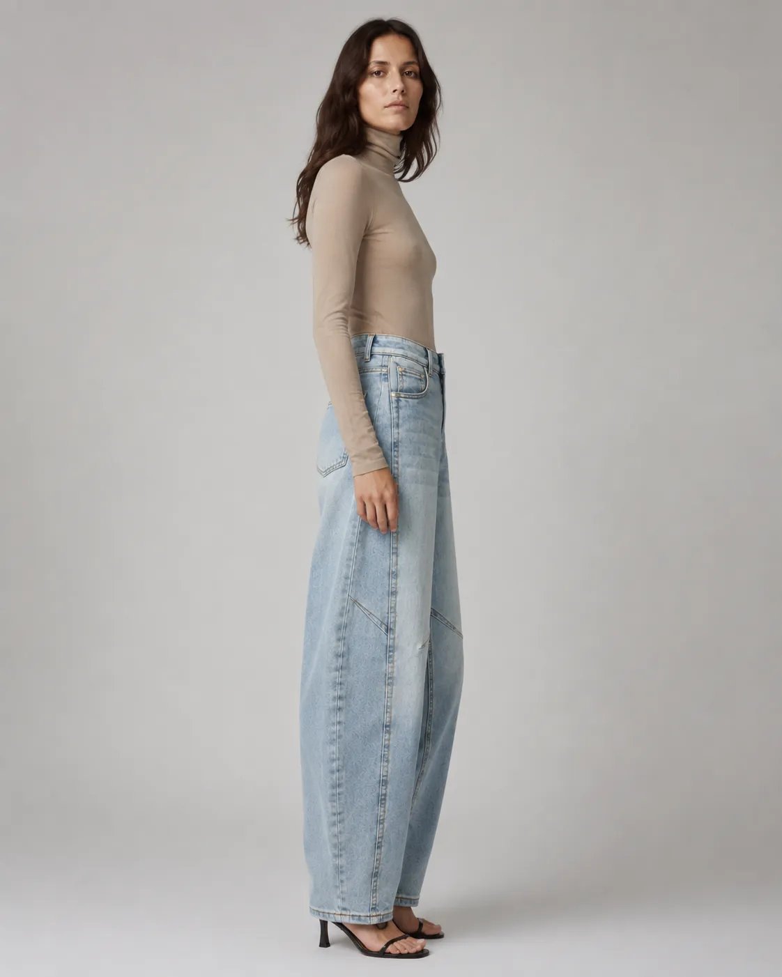 Jeans Barrel Fit de Mezclilla Clara Tiro Alto para Mujer - Image 8