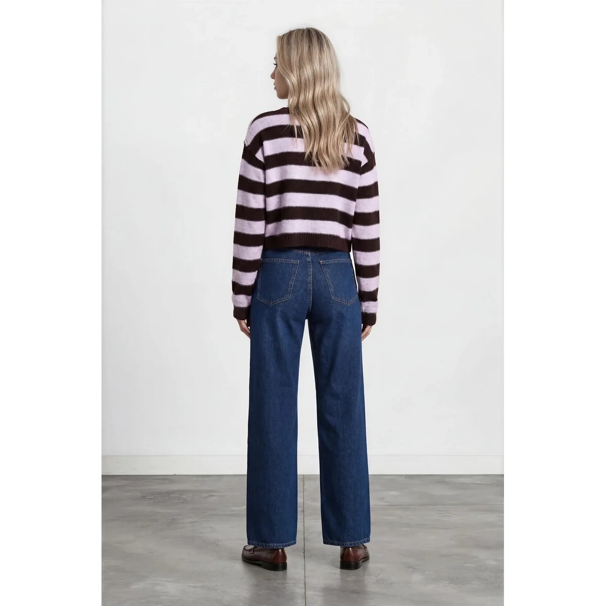 Suéter Crop de Rayas Azul y Café con Cuello Barco para Mujer - Image 28