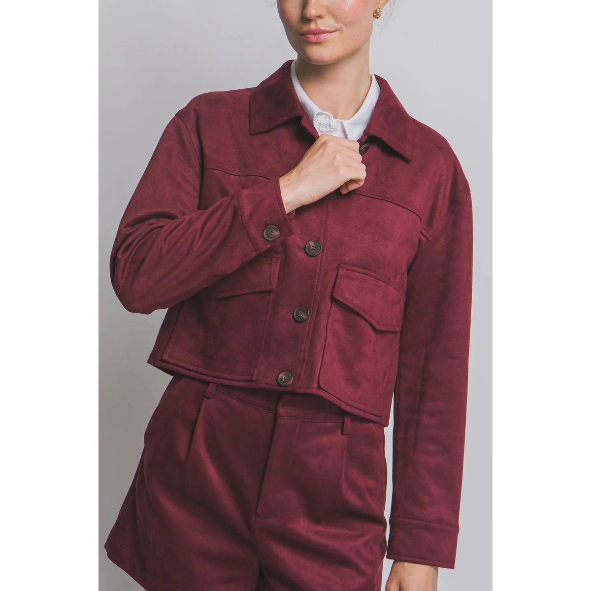 Chamarra Cropped de Faux Suede Negra con Botones para Mujer - Image 29