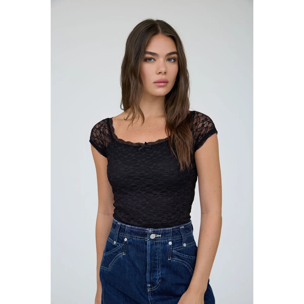 Blusa Off Shoulder de Encaje Romántica y Elegante para Mujer - Image 12