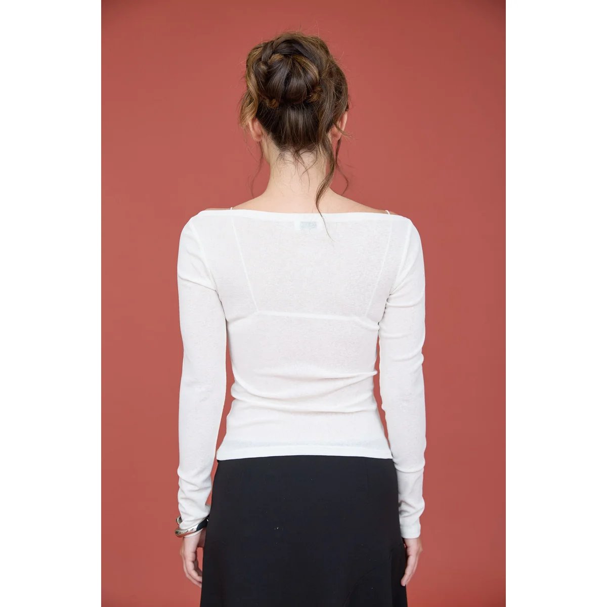 Blusa Manga Larga Escote Barco Ajustada Elegante para Mujer - Image 3