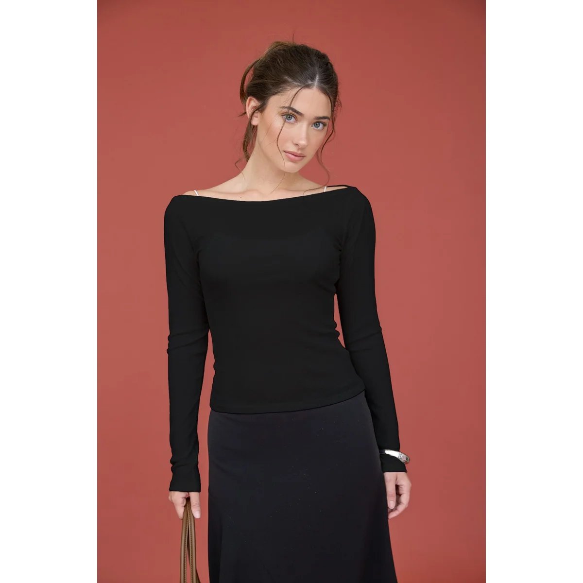 Blusa Manga Larga Escote Barco Ajustada Elegante para Mujer - Image 9