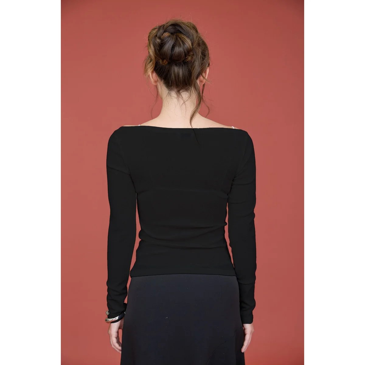 Blusa Manga Larga Escote Barco Ajustada Elegante para Mujer - Image 11