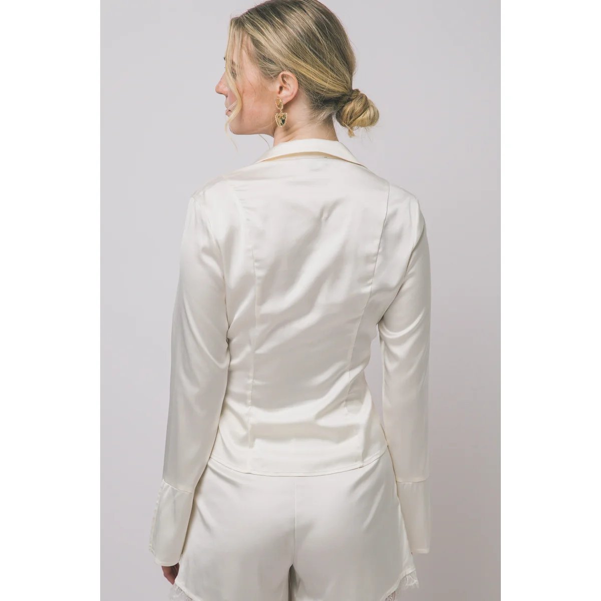 Blusa Satinada con Cordones Cruzados al Frente Estilo Elegante para Mujer - Image 5