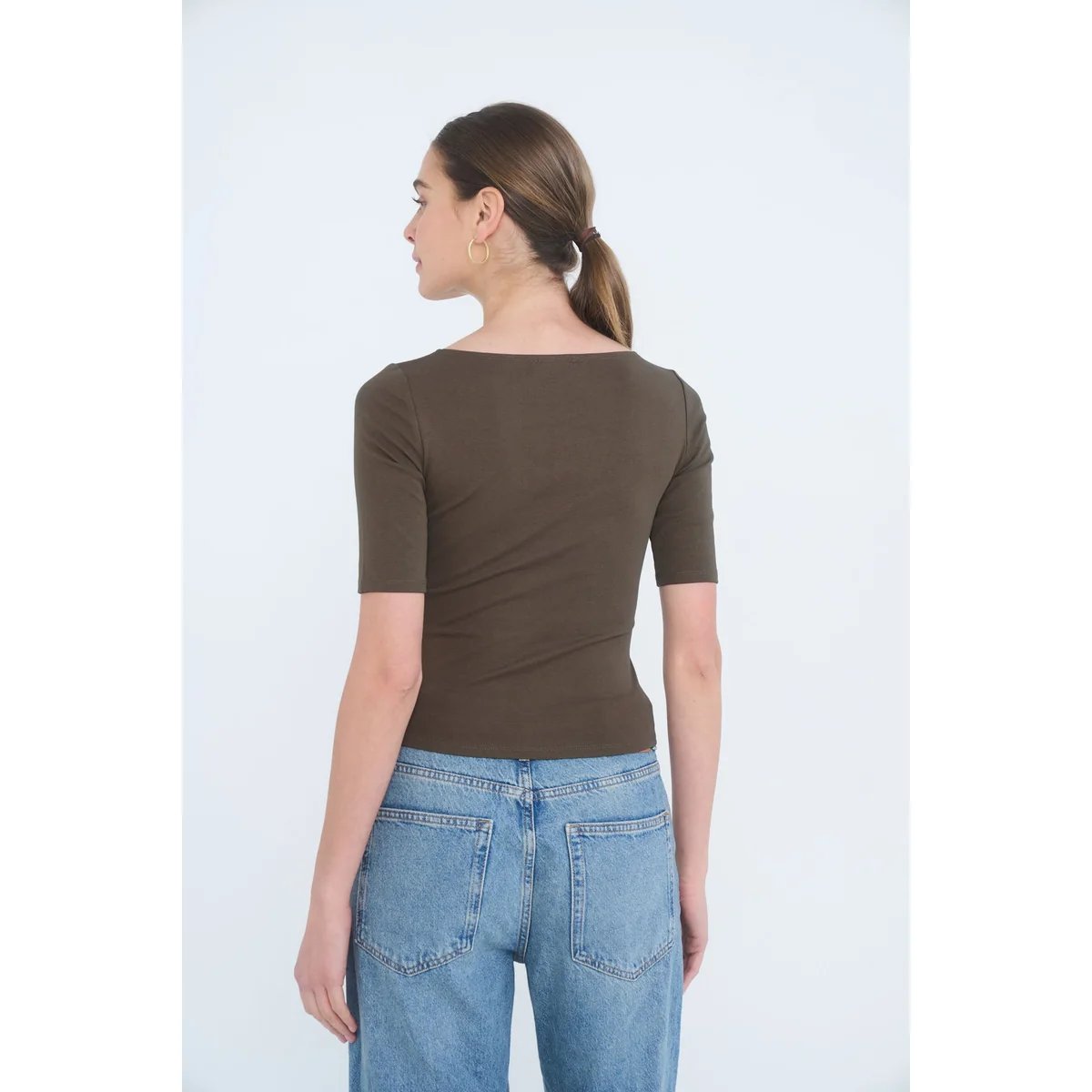 Blusa Crop de Manga Corta en Burdeos Ajustada para Mujer - Image 17