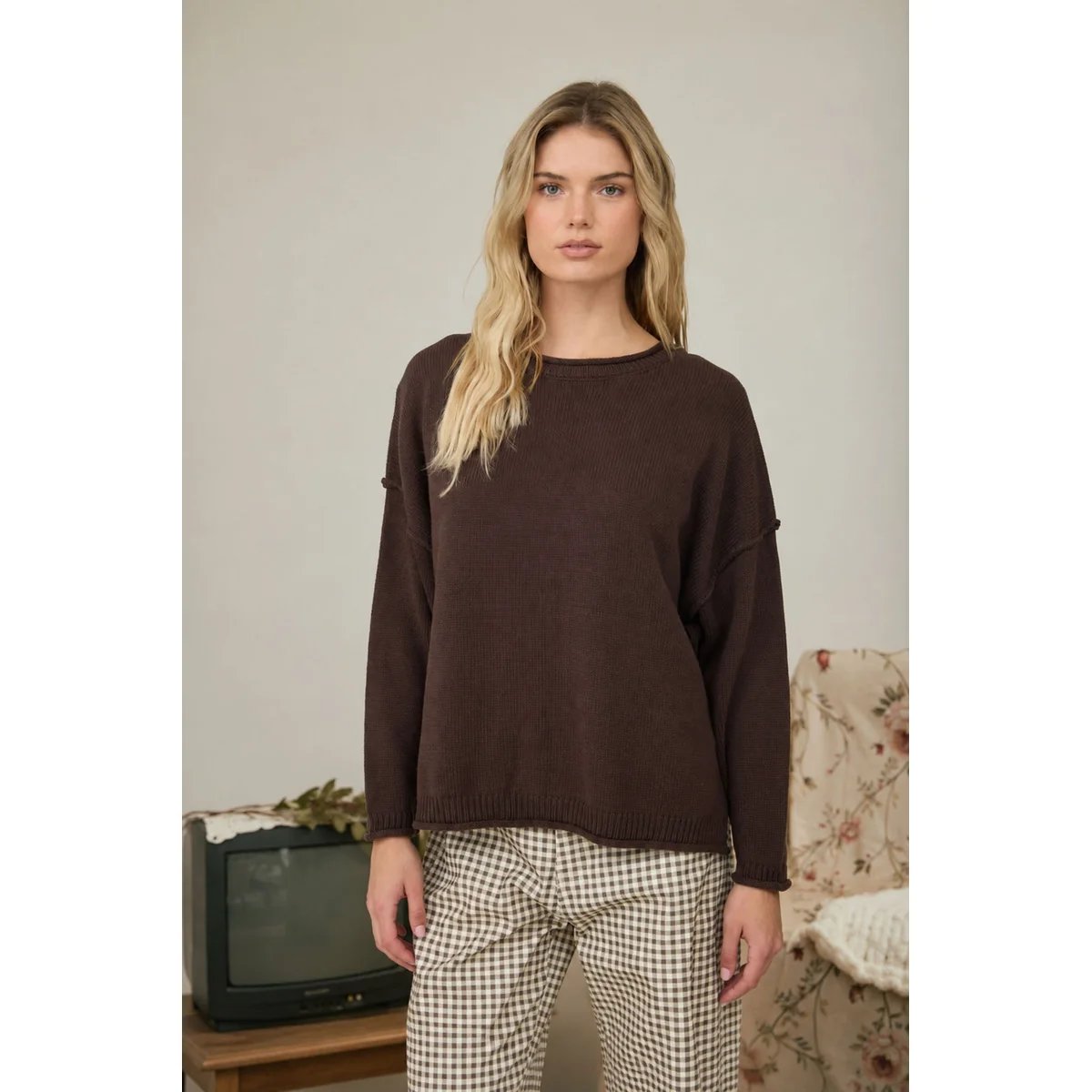 Suéter Oversize de Punto Acanalado Color Chocolate para Mujer - Image 2