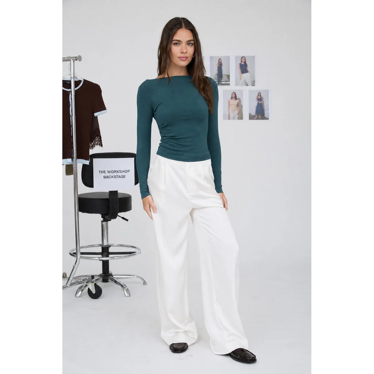 Blusa Ajustada de Manga Larga con Cuello Bote en Verde Olivo para Mujer - Image 9