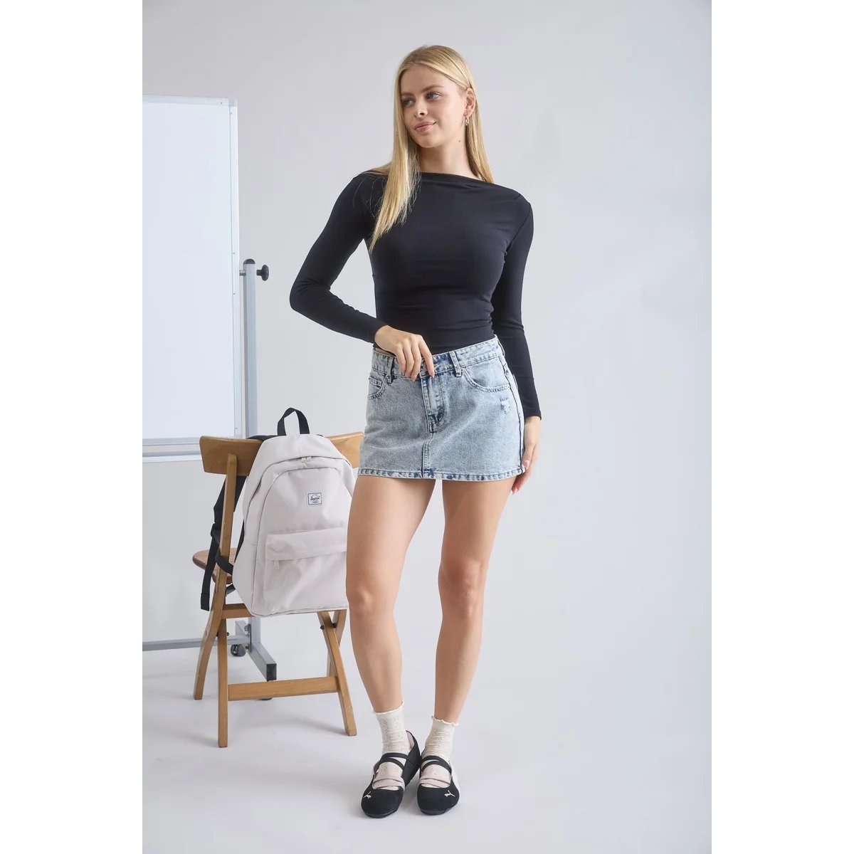 Blusa Ajustada de Manga Larga con Cuello Bote en Verde Olivo para Mujer - Image 29