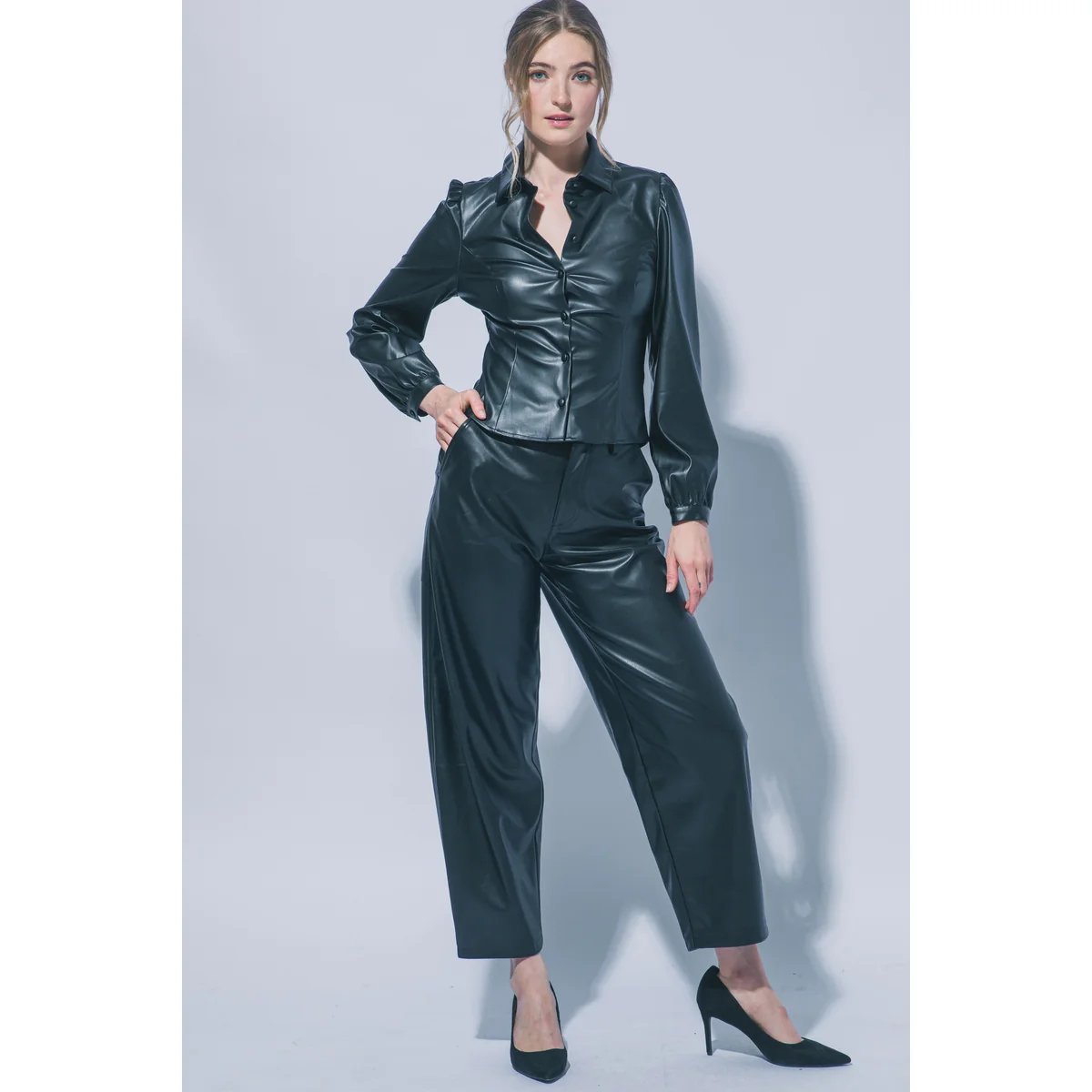 Chamarra Camisa de Cuero Vegano Vino con Corte Ceñido para Mujer - vista 6