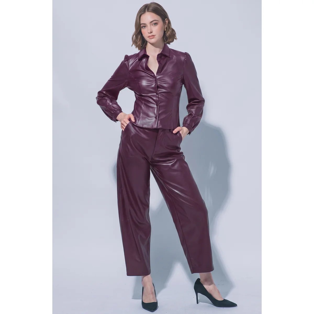 Chamarra Camisa de Cuero Vegano Vino con Corte Ceñido para Mujer - vista 20