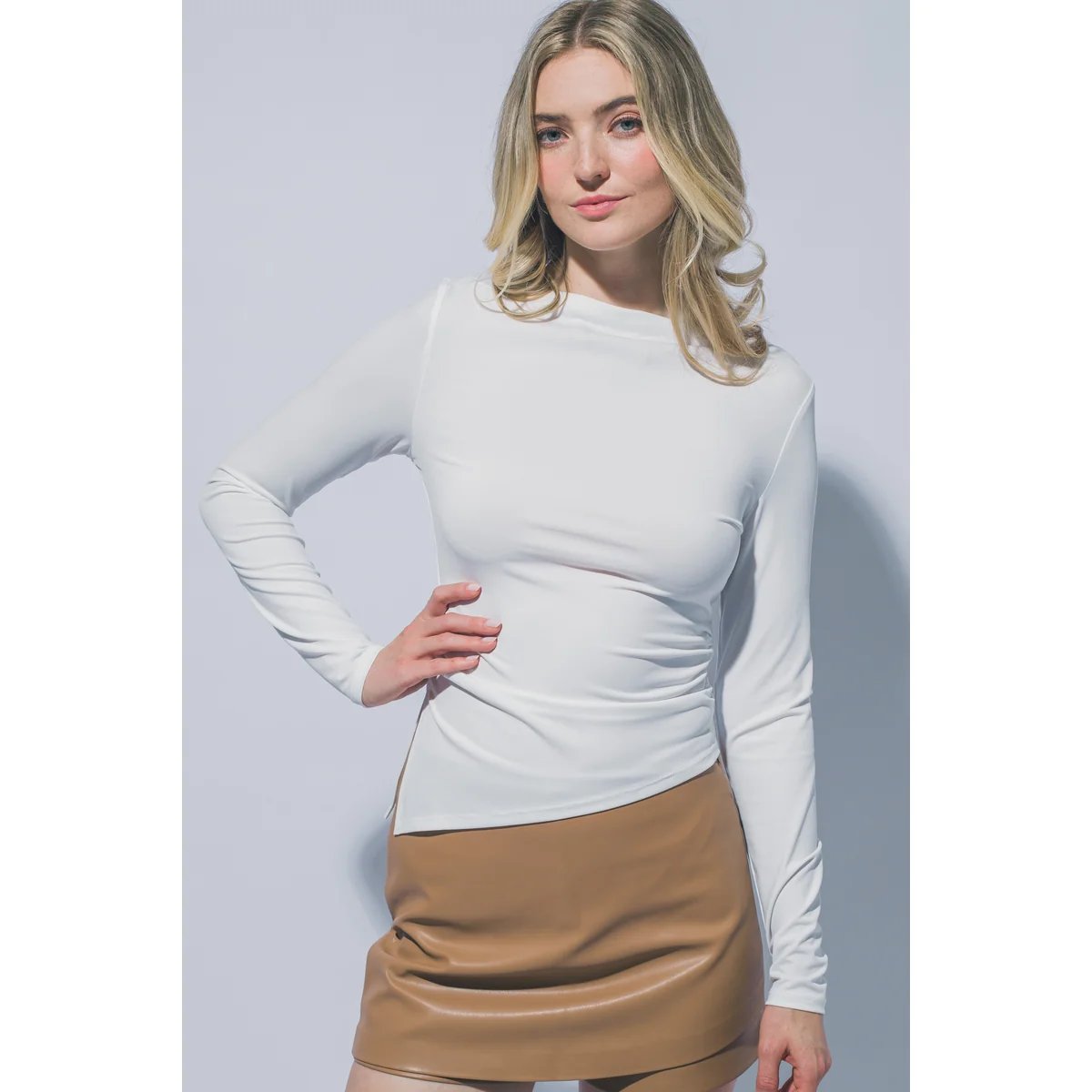 Blusa Manga Larga con Cuello Bote y Fruncido Lateral para Mujer - vista 10