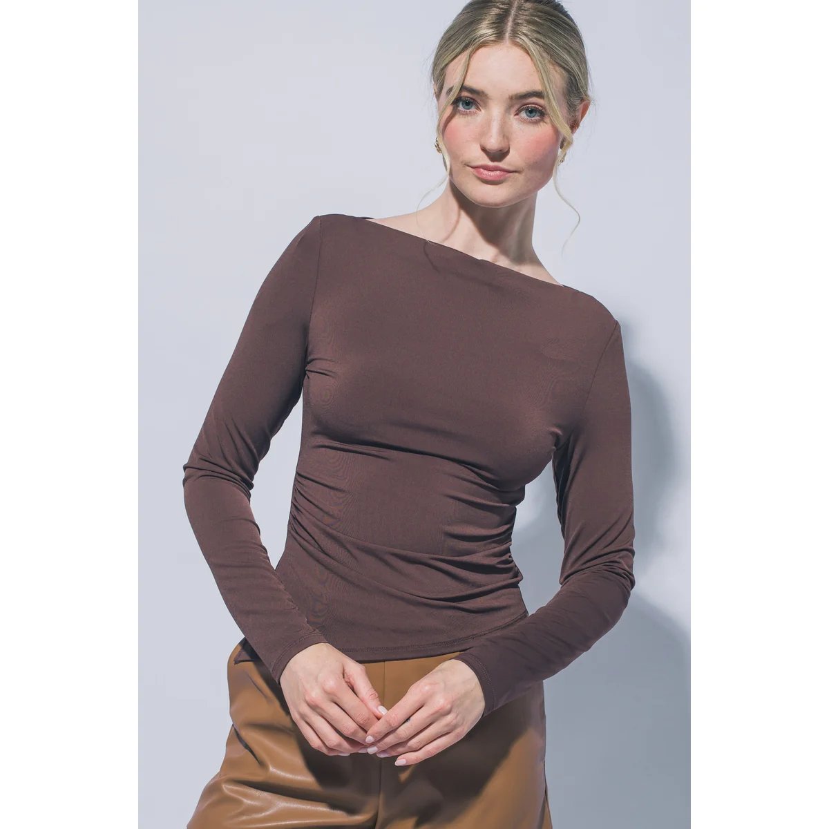 Blusa Manga Larga con Cuello Bote y Fruncido Lateral para Mujer - vista 22