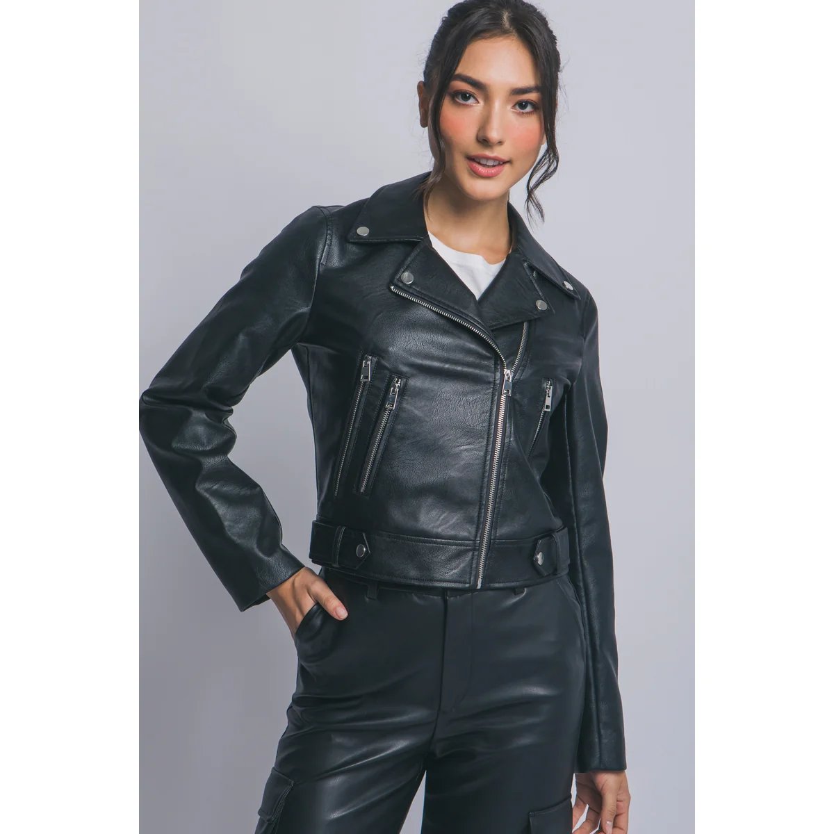 Chamarra Biker de Cuero Vegano con Cierre Asimétrico para Mujer - vista 2