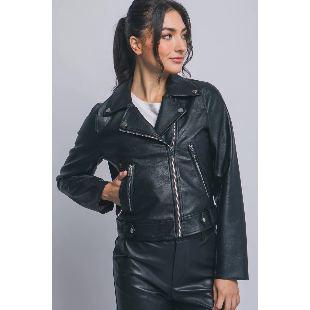 Chamarra Biker de Cuero Vegano con Cierre Asimétrico para Mujer - vista 7