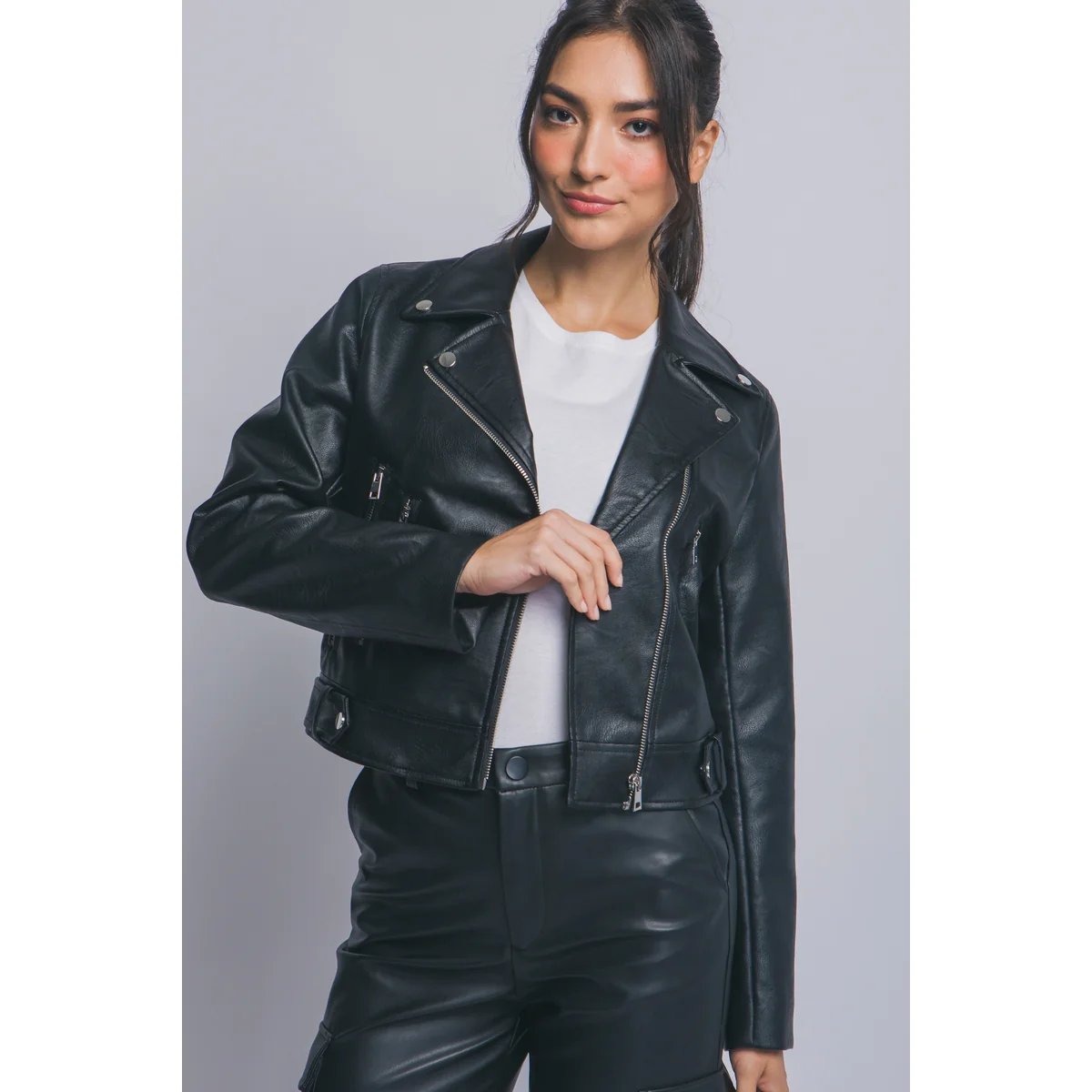 Chamarra Biker de Cuero Vegano con Cierre Asimétrico para Mujer - vista 8