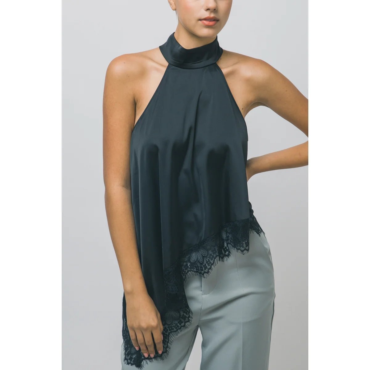 Blusa Satinada con Encaje Floral Bordado en Rojo Vino para Mujer - vista 9