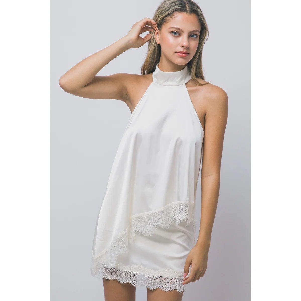 Blusa Satinada con Encaje Floral Bordado en Rojo Vino para Mujer - vista 24