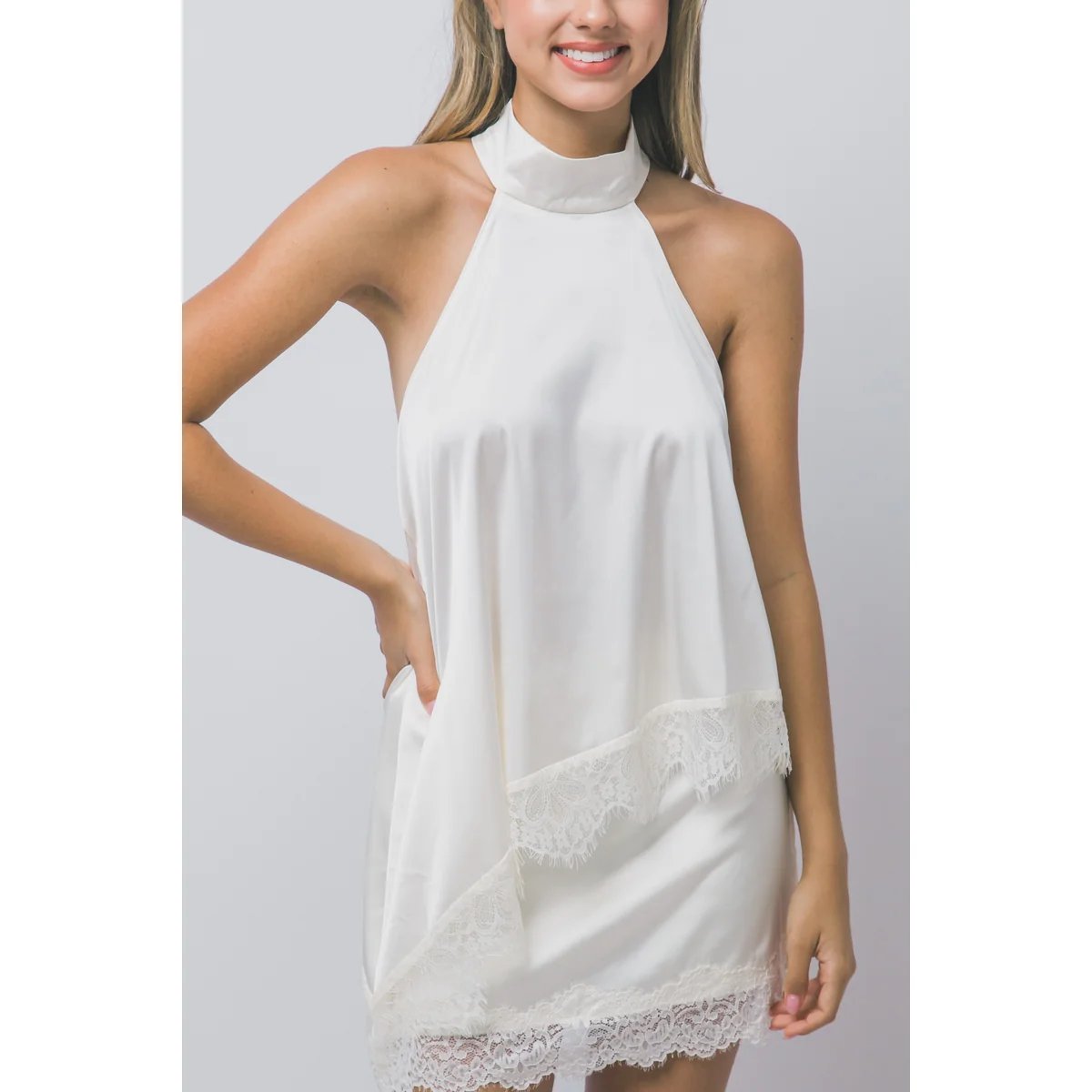 Blusa Satinada con Encaje Floral Bordado en Rojo Vino para Mujer - vista 26