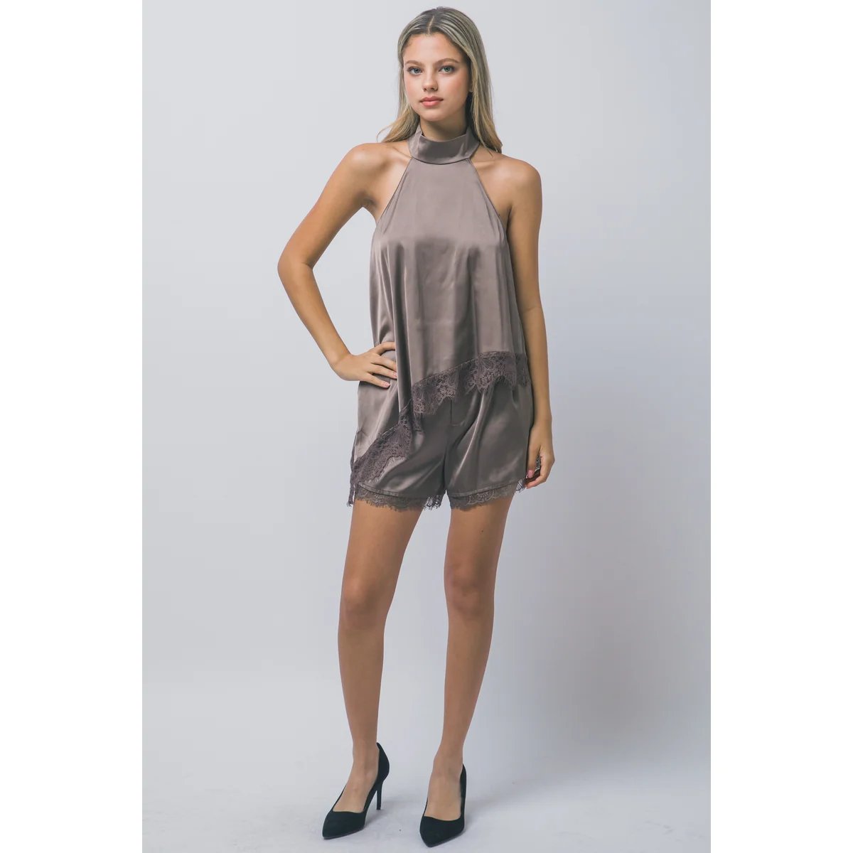 Blusa Satinada con Encaje Floral Bordado en Rojo Vino para Mujer - vista 31