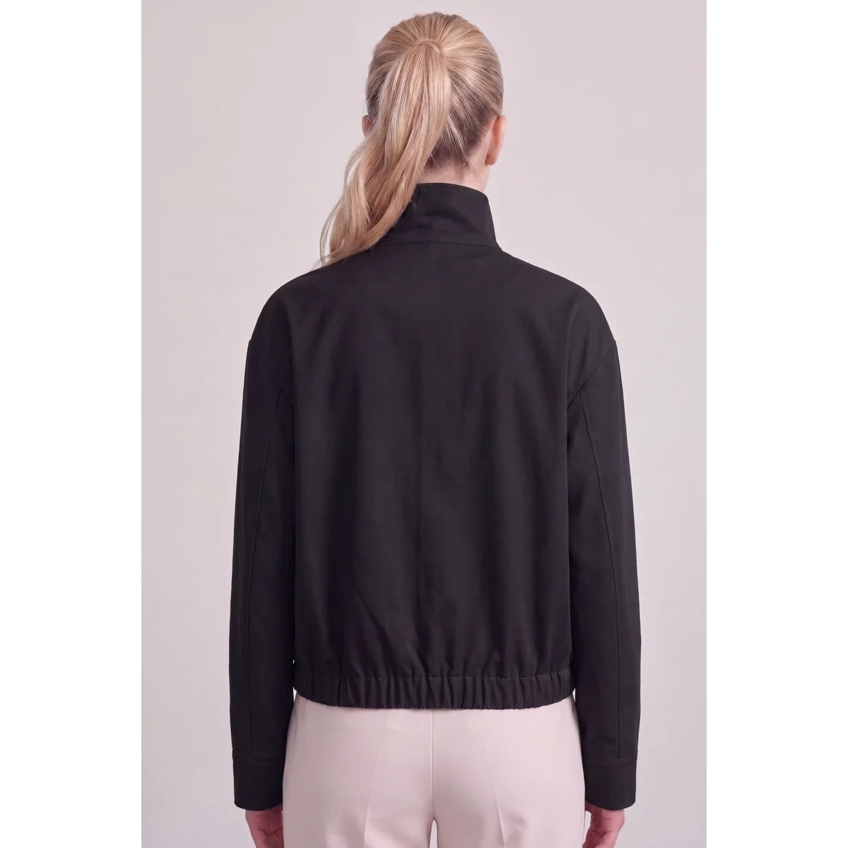 Chamarra Bomber Rosa para Mujer Estilo Moderno y Elegante - vista 5
