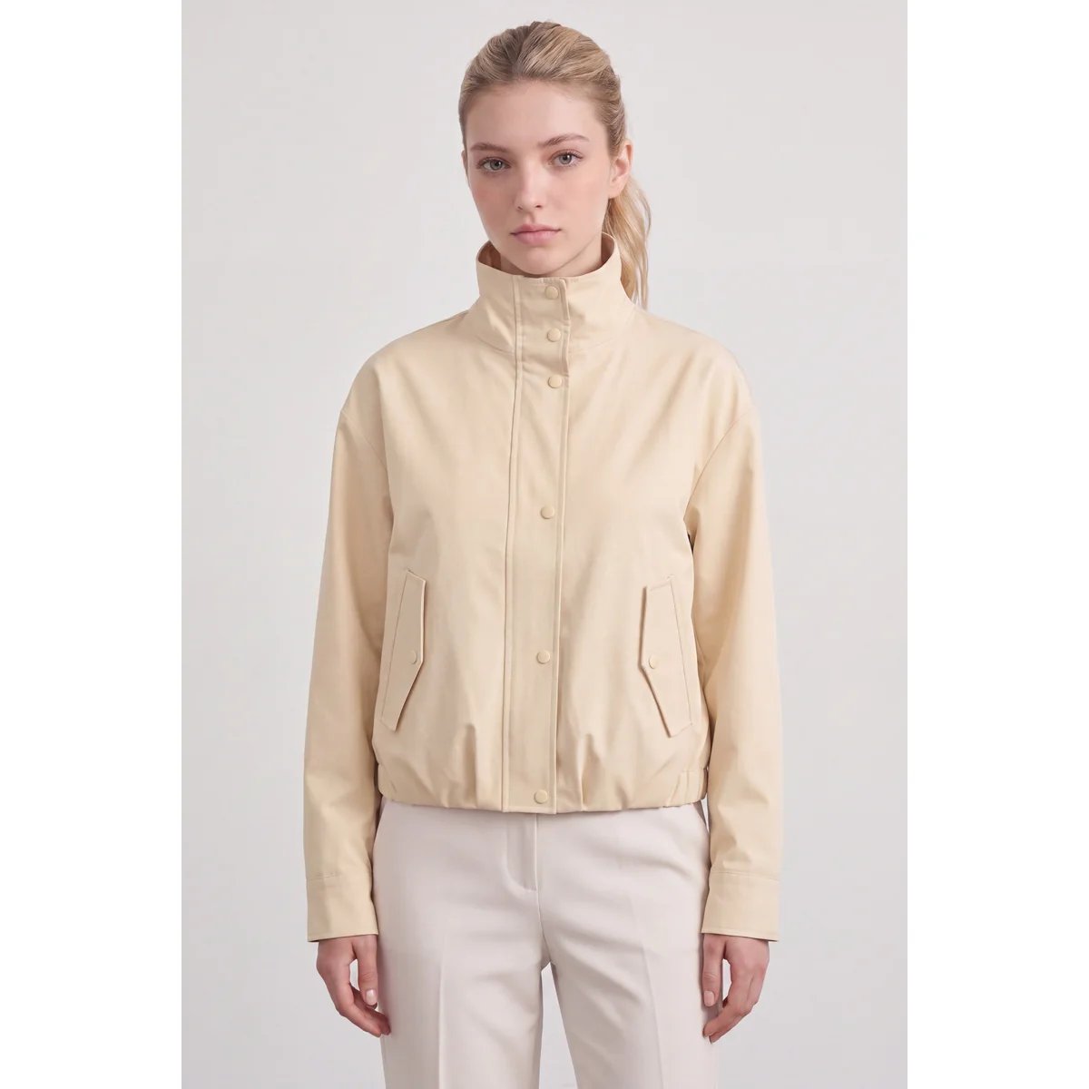 Chamarra Bomber Rosa para Mujer Estilo Moderno y Elegante - vista 8