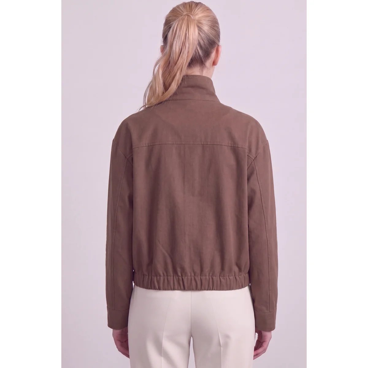 Chamarra Bomber Rosa para Mujer Estilo Moderno y Elegante - vista 13