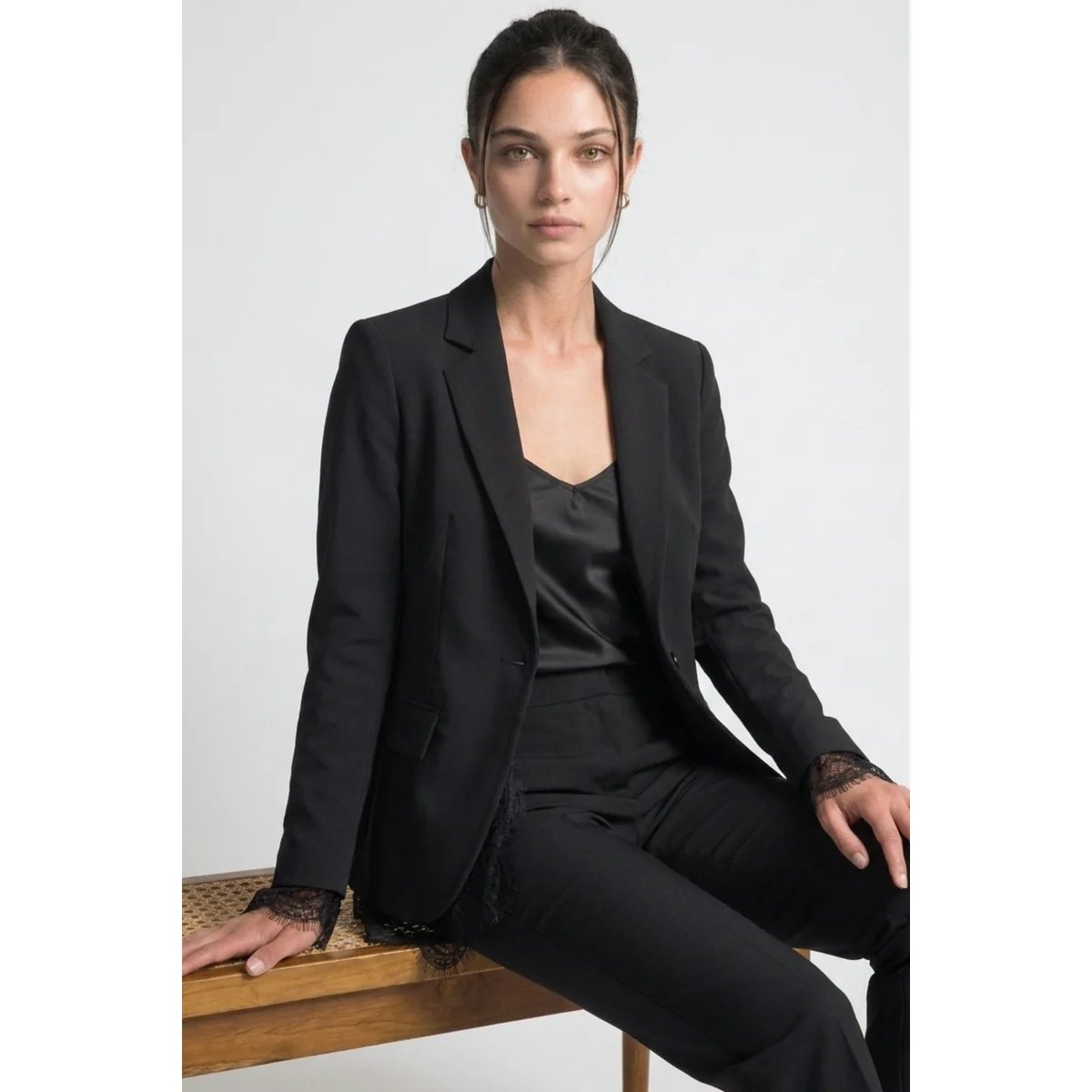 Blazer Rosa Claro con Detalles de Encaje Estilo Elegante para Mujer - vista 7