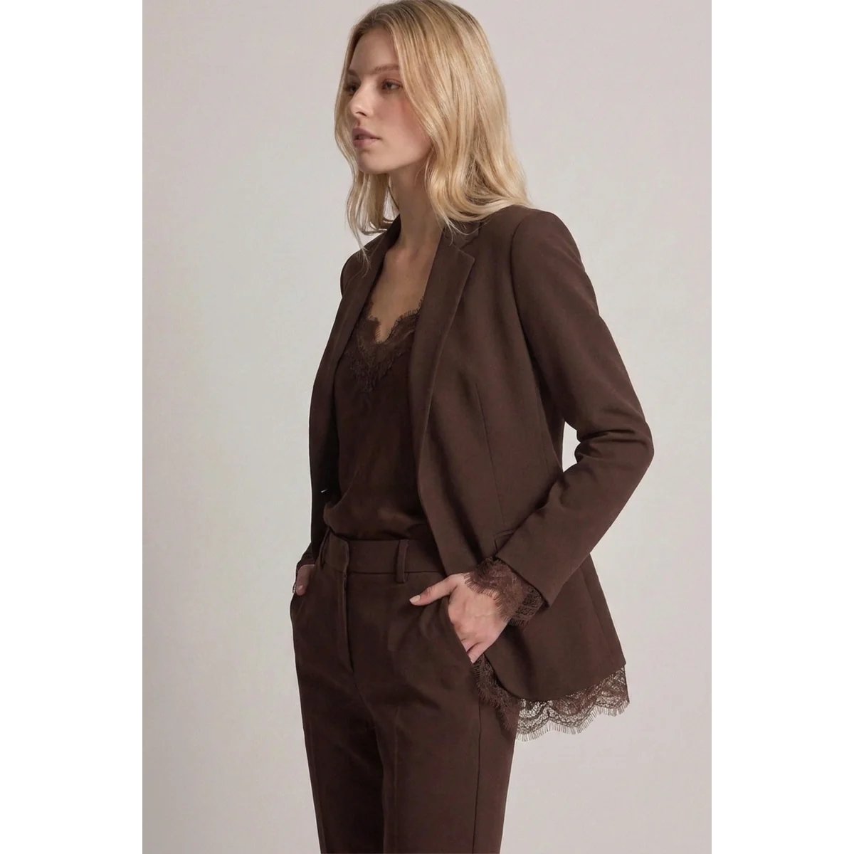 Blazer Rosa Claro con Detalles de Encaje Estilo Elegante para Mujer - vista 17