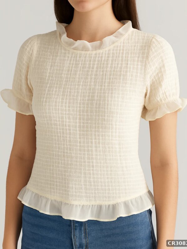 Blusa Femenina con Holanes y Cuello Fruncido Color Crema para Mujer