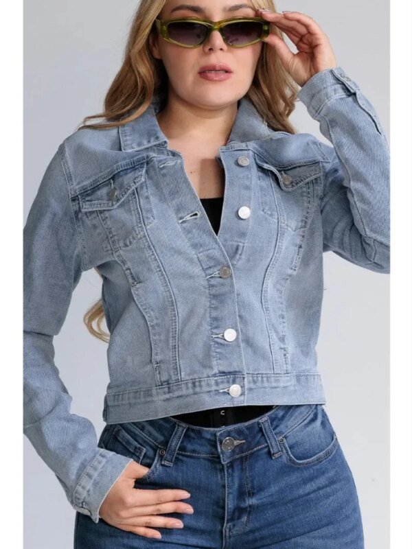 Chamarra de Mezclilla Crop Delavada Estilo Casual para Mujer