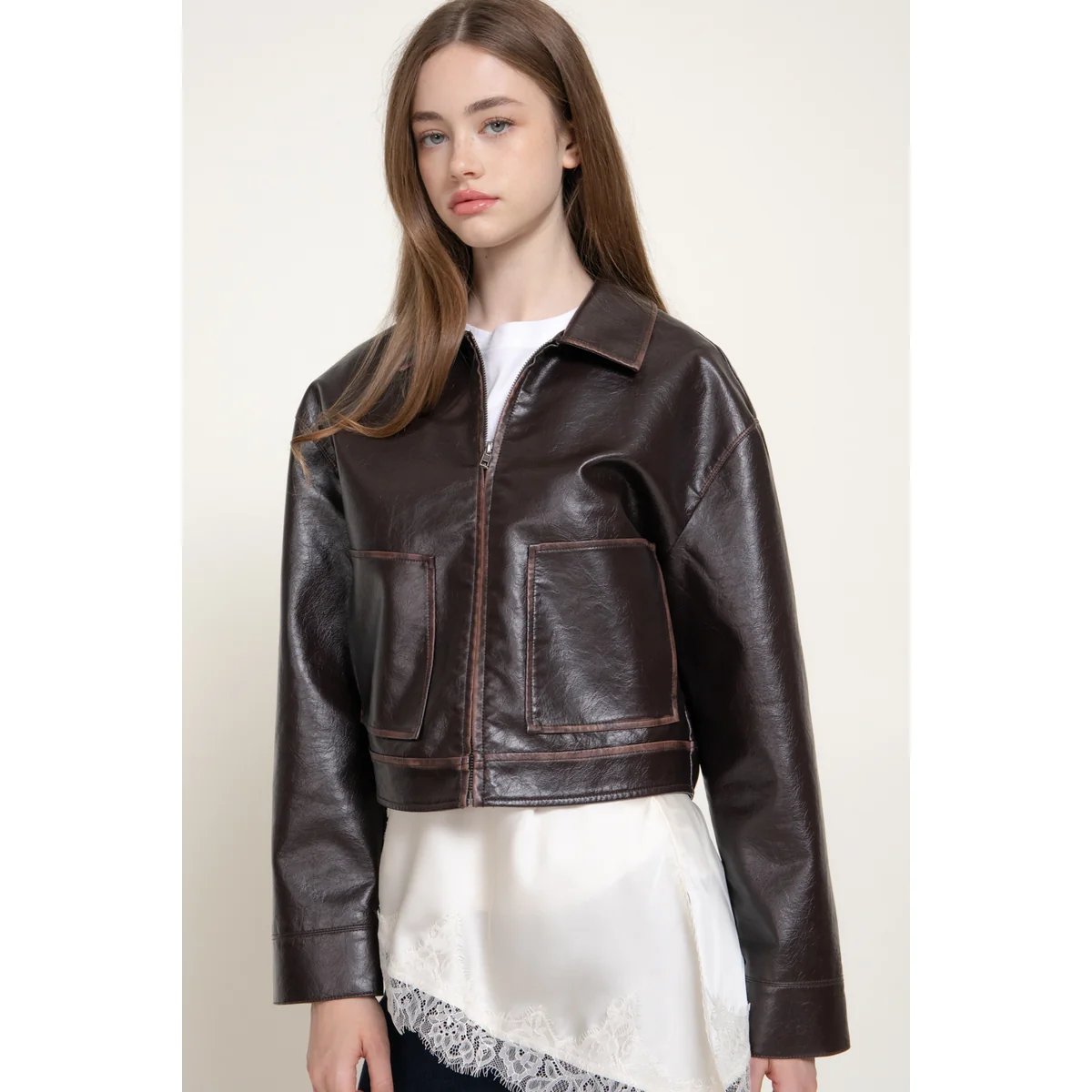 Chamarra Cropped de Piel Sintética Vintage Café para Mujer